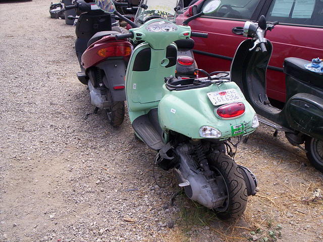 2002 VESPA ET-4 Long Beach CA Photo #0059791A