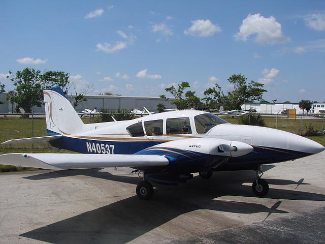 1974 Piper AZTEC Venice FL Photo #0062216A