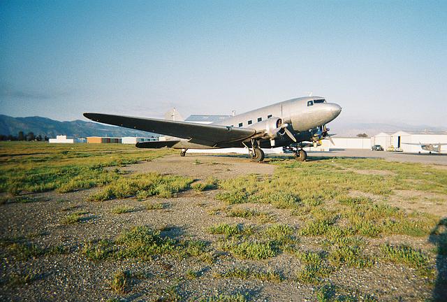 1941 DOUGLAS DC-3 Perris CA Photo #0062273A