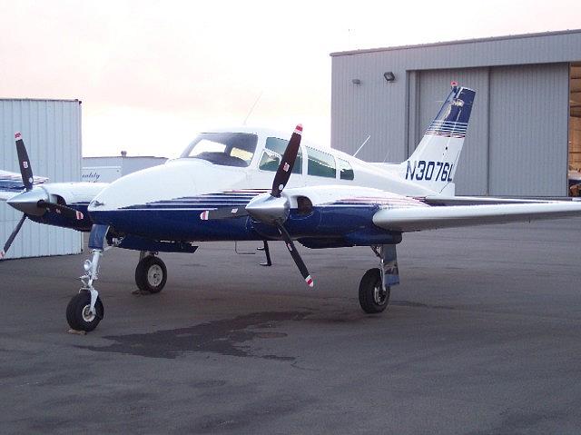 1965 CESSNA 310 CARLSBAD CA Photo #0062305E