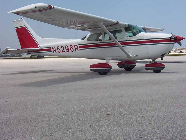 1974 CESSNA 172 SKYHAWK Greenacres FL Photo #0062345A