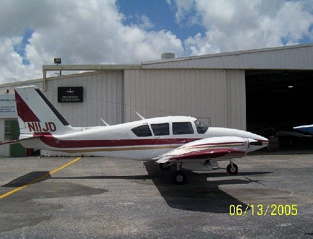 1974 PIPER AZTEC Fort Lauderdal FL Photo #0062348C