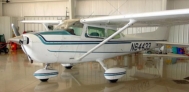 1975 CESSNA 172 SKYHAWK Bethany OK 73008 Photo #0062350B