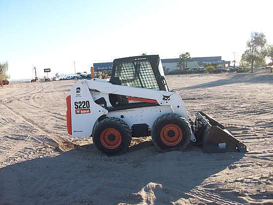 BOBCAT S220 Mesa AZ 85210 Photo #0064144A