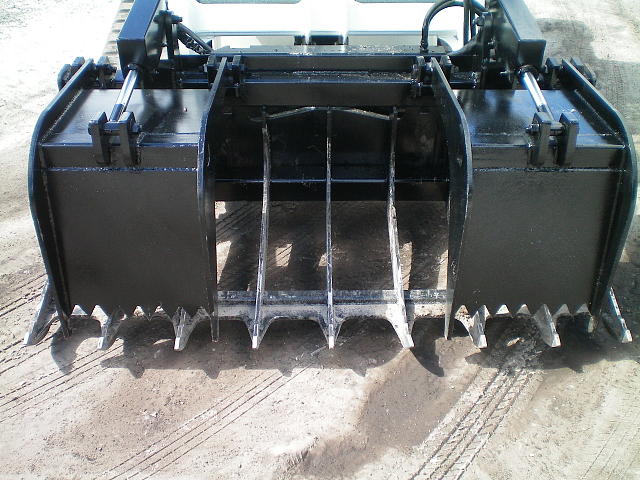 CEATTACHMENTS I 72" TWIN CYLIND Orlando FL 32832 Photo #0064388A