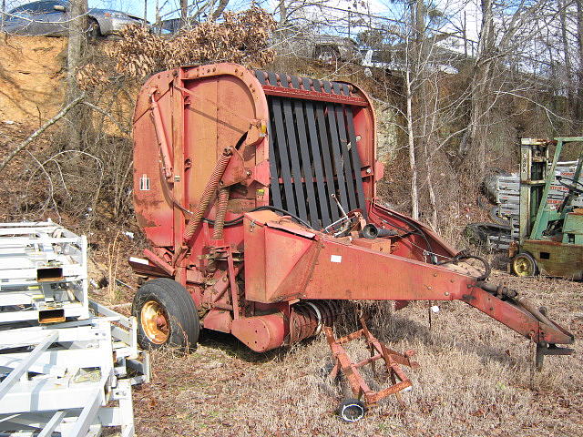 INTERNATIONAL round baler Jasper AL 35504 Photo #0065063A