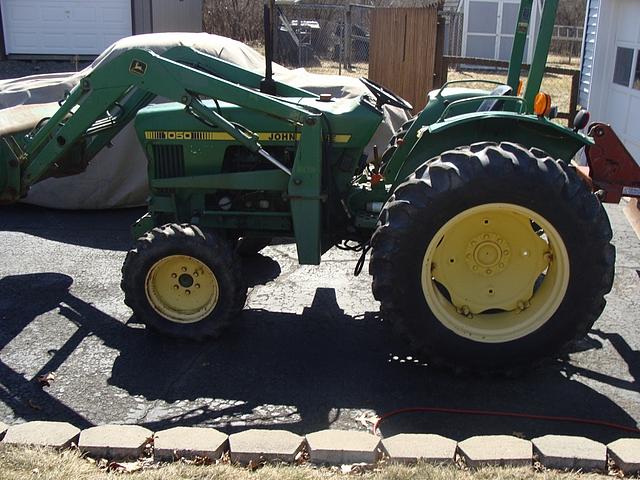 JOHN DEERE 1050 Horseheads NY Photo #0065128A