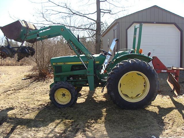 JOHN DEERE 1050 Horseheads NY Photo #0065128A