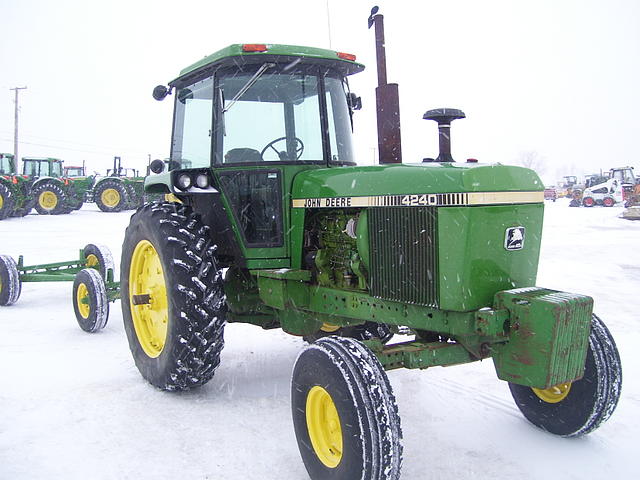 JOHN DEERE 4240 Lapeer MI 48446 Photo #0065155A