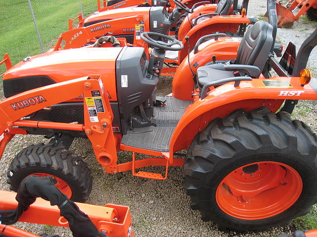 KUBOTA L3240 HST Carrollton GA 30117 Photo #0065344A