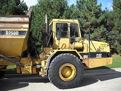 1994 CATERPILLAR D250D Novi MI 48375 Photo #0066024A