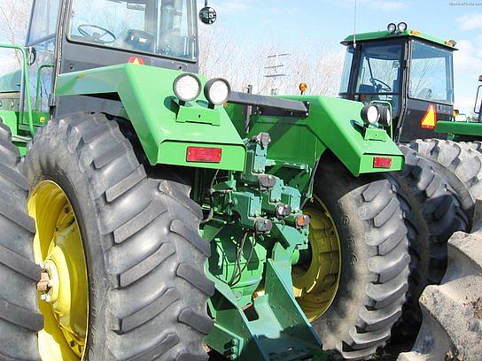 1995 JOHN DEERE 8870 Holland MI 49423 Photo #0066309B