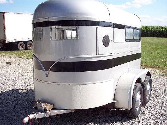 1972 WW HORSE TRAILER Versailles OH 45380 Photo #0066841A