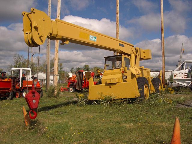 1973 GROVE Crane Alden NY 14004 Photo #0066852A