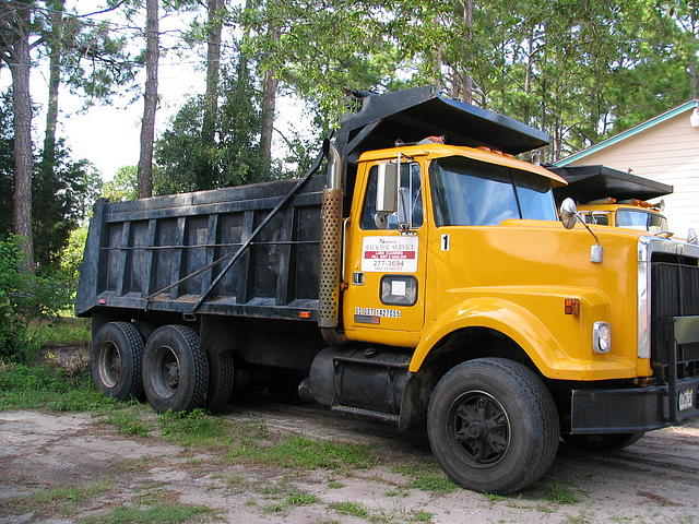 1979 AUTOCAR Dump Truck Fernandina Bea FL Photo #0066991B