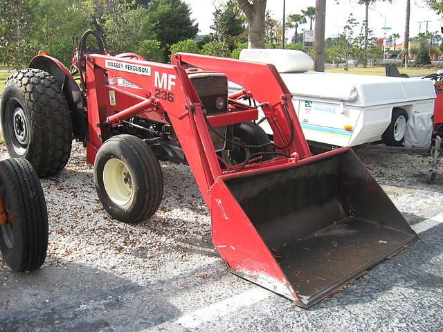 MASSEY FERGUSON 250 TRACTOR * Maitland FL 32751 Photo #0067462A