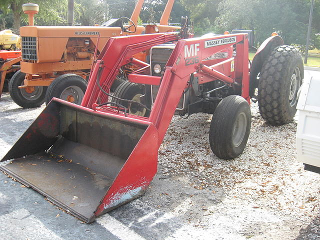 MASSEY FERGUSON 250 TRACTOR * Maitland FL 32751 Photo #0067462A