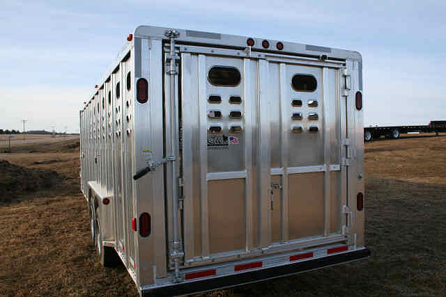 TRAILER Cattle Baron Mo Battle Lake MN 56515 Photo #0067952A