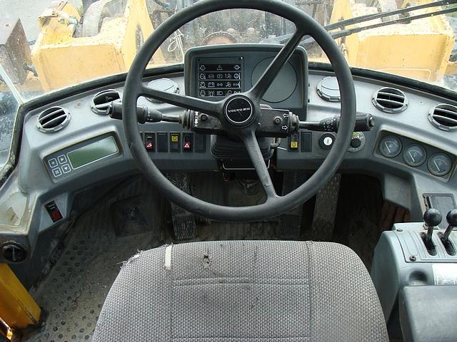 1997 VOLVO L120C Miami FL 33178 Photo #0068706A