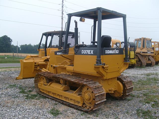 1998 KOMATSU D37E-5 Holmesville OH 44633 Photo #0069024K