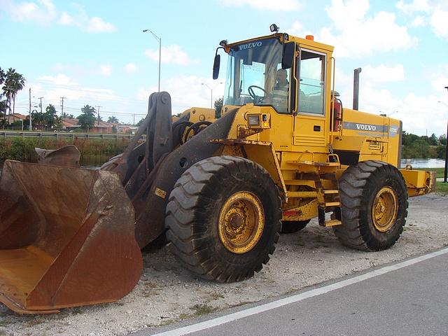 1998 VOLVO L120C Miami FL 33178 Photo #0069133B