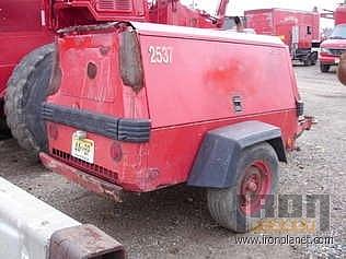 2000 INGERSOLL-RAND 185 CFM Edison NJ 94588 Photo #0069870A