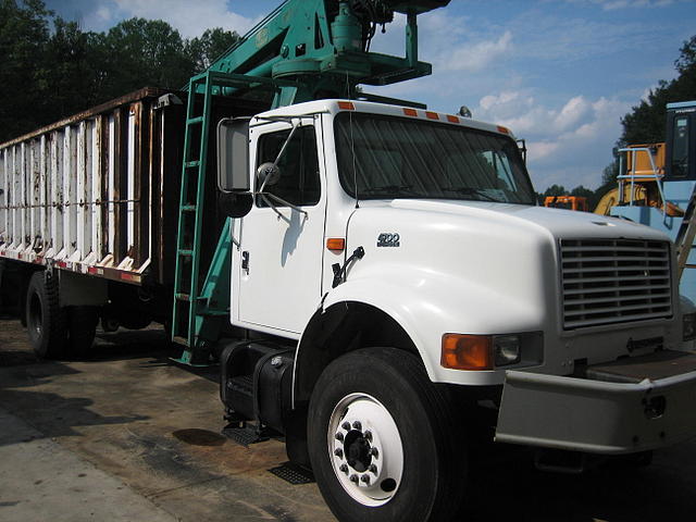 2000 INTERNATIONAL Grapple Truck 4 Williamsburg VA 23188 Photo #0069899A