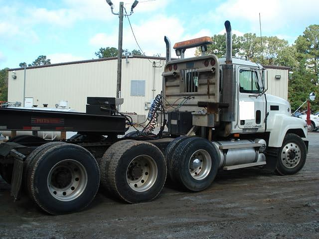 2000 MACK CH613 Non Sleep Williamsburg VA 23188 Photo #0070013A