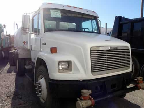 2001 FREIGHTLINER FL70 West Jordan UT 84081 Photo #0070343A