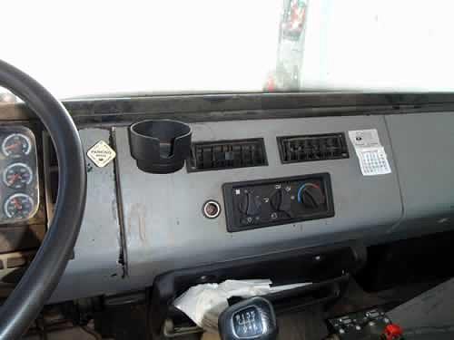 2001 FREIGHTLINER FL70 West Jordan UT 84081 Photo #0070343A