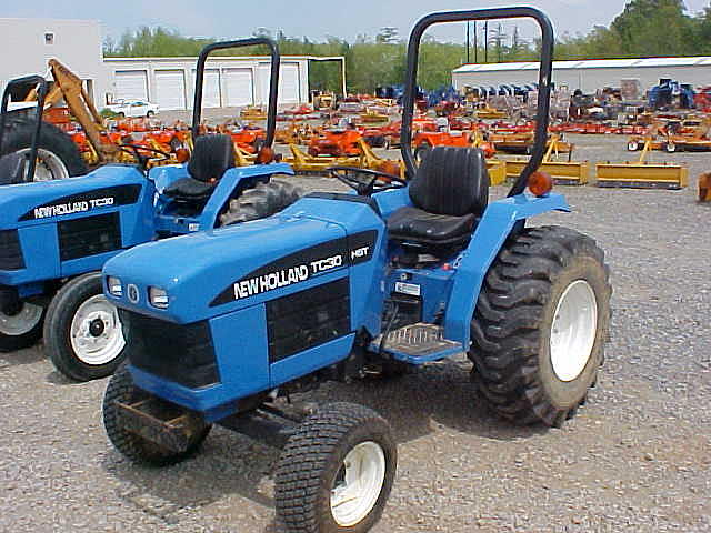 2002 NEW HOLLAND TC30 North Little R AR 72117 Photo #0070851A