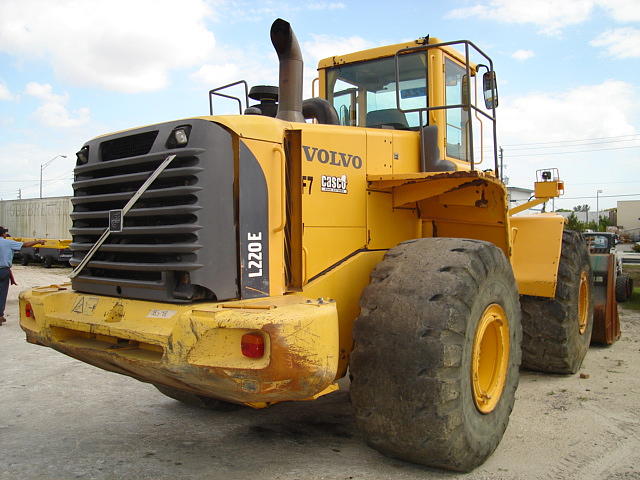 2003 VOLVO L220E Miami FL 33166 Photo #0071376A