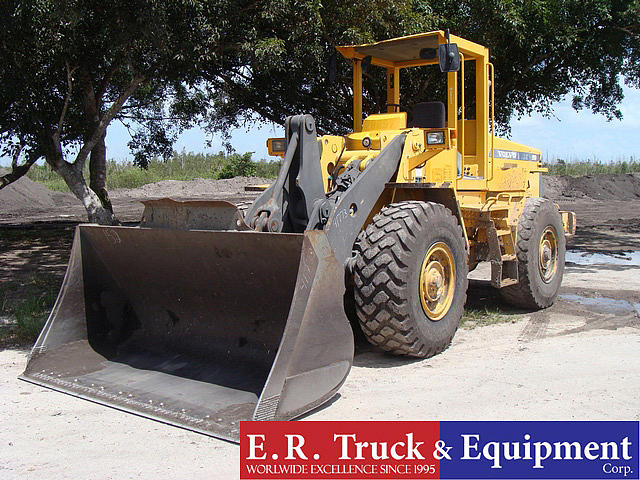 2003 VOLVO L90D Miami FL 33178 Photo #0071377A