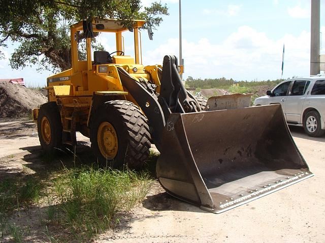 2003 VOLVO L90D Miami FL 33178 Photo #0071377A