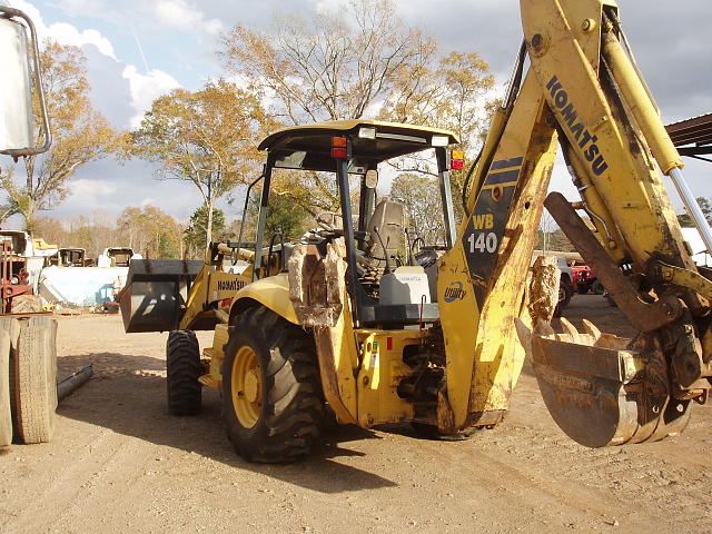 2004 KOMATSU WB140 Hughes Springs TX 75656 Photo #0071934A