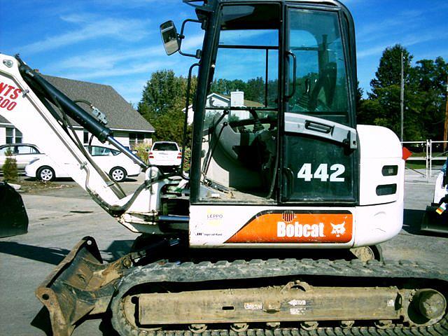 2005 BOBCAT 442 Tallmadge OH 44278 Photo #0072180A