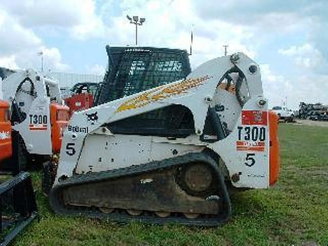 2005 BOBCAT T300 Cherry Valley IL 61016 Photo #0072229A