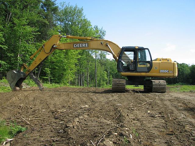 2005 JOHN DEERE 200C LC Westminster VT 05158 Photo #0073784A