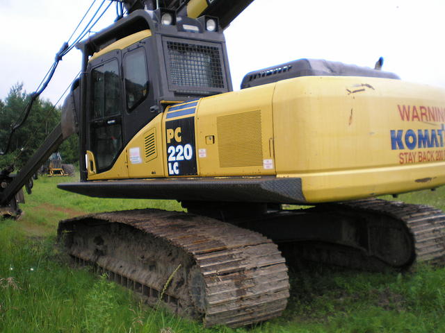 2005 KOMATSU PC220/LC-7 Brainerd MN 56401 Photo #0073882A