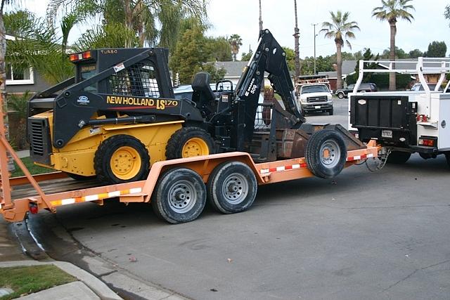 2005 New Holland LS170 Tustin CA Photo #0073959A