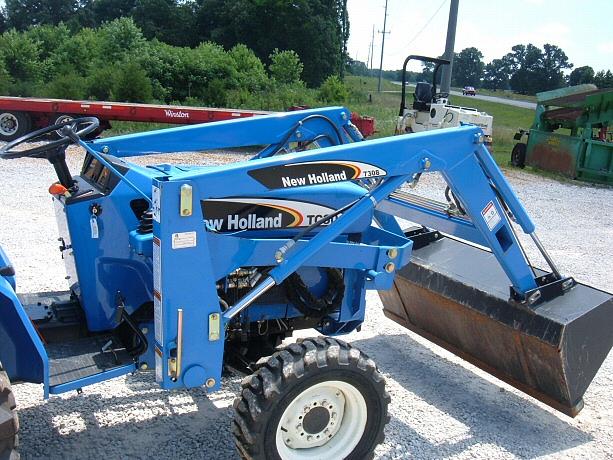 2005 NEW HOLLAND TC30 Florence AL 35634 Photo #0073968A