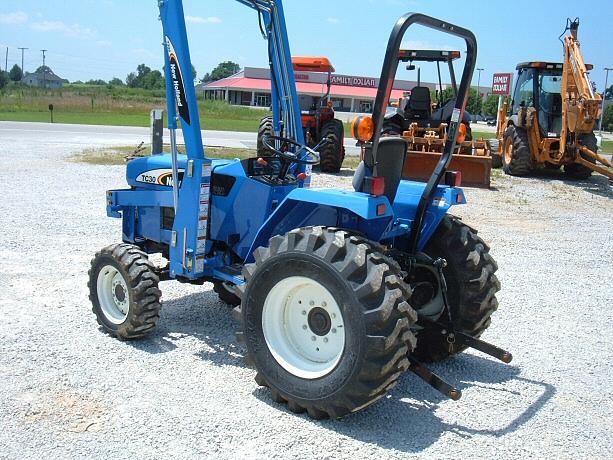 2005 NEW HOLLAND TC30 Florence AL 35634 Photo #0073968A