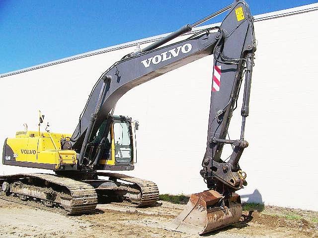 2005 VOLVO EC240B LC BANGOR ME 01824 Photo #0074115A