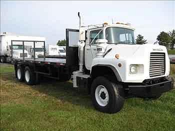 2003 Freightliner Columbia Davenport IA 52806 Photo #0079325A