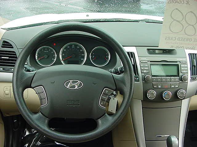 2009 Hyundai Sonata Wadsworth OH 44281 Photo #0079678A