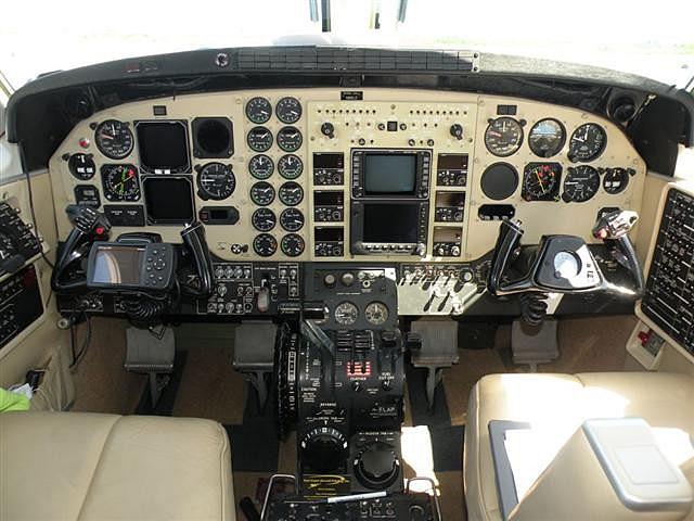 2001 KING AIR C90B Georgetown TX 78628-2319 Photo #0080309A