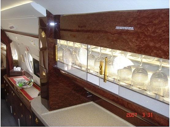 2003 GULFSTREAM G-550 40 Lake Bellevue Drive Bellevue WA 98015 Photo #0080566A