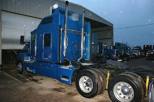 2005 KENWORTH T600E Gulfport Mississippi Photo #0080623A