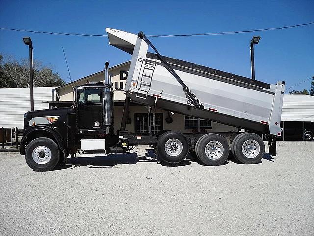 2006 FREIGHTLINER FLD12064SD Sanford Florida Photo #0080628A