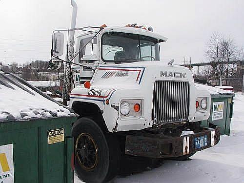 1985 MACK MR600 Jackson Minnesota Photo #0080673A